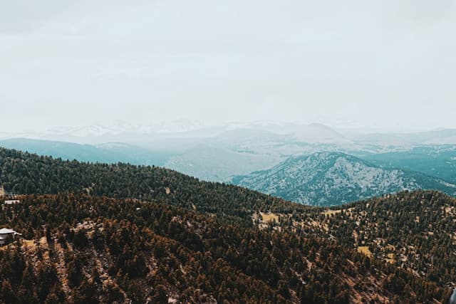 A mountain range in Boulder, CO